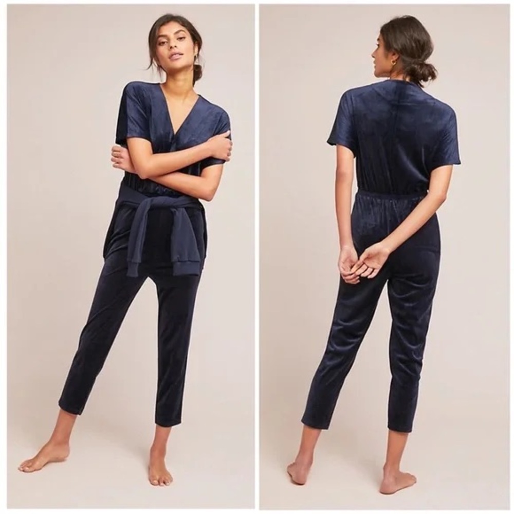 Anthropologie Size M Blue V-Neck Short Sleeve Velour Jumpsuit